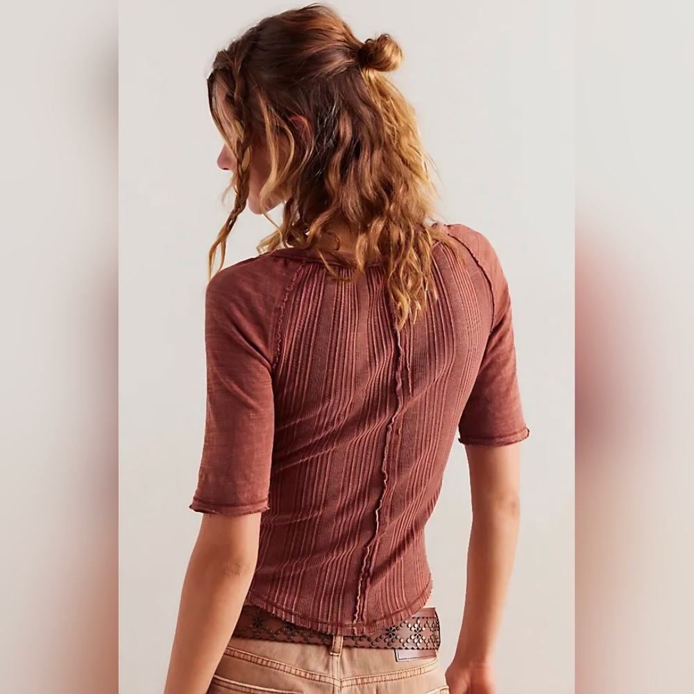We The Free Daisy Tee Brown Owl Size XS NWT - Picture 10 of 16